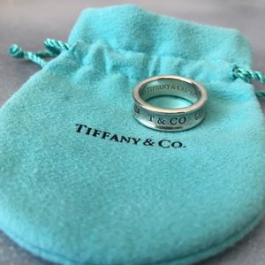 Gently used authentic Tiffany & Co. 1837 ring